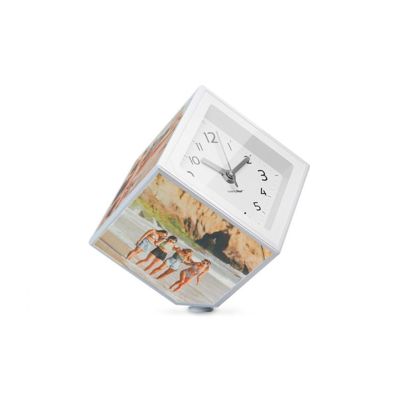 Cubo rotativo com relógio personalizável